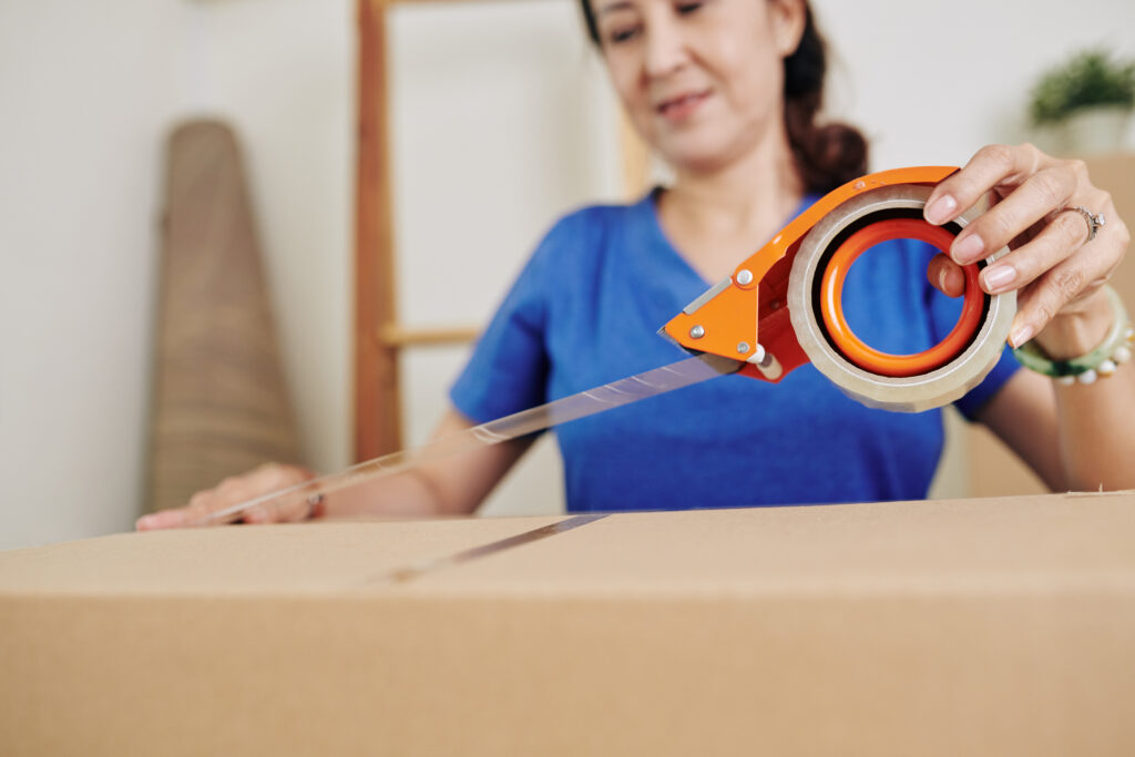 วิธีใส่เทปในที่ตัดเทป